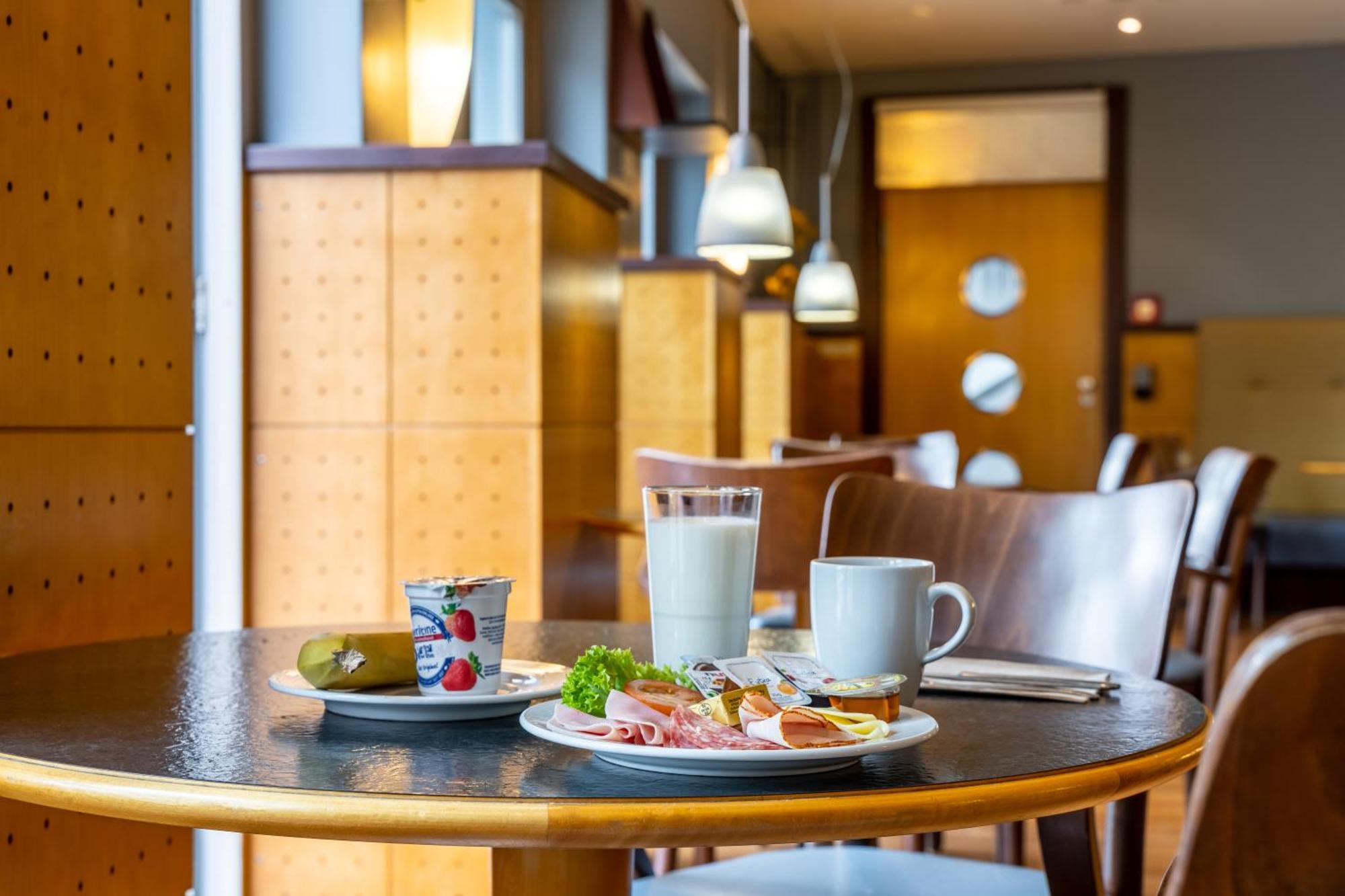 Hotel Leipheim Sued 외부 사진